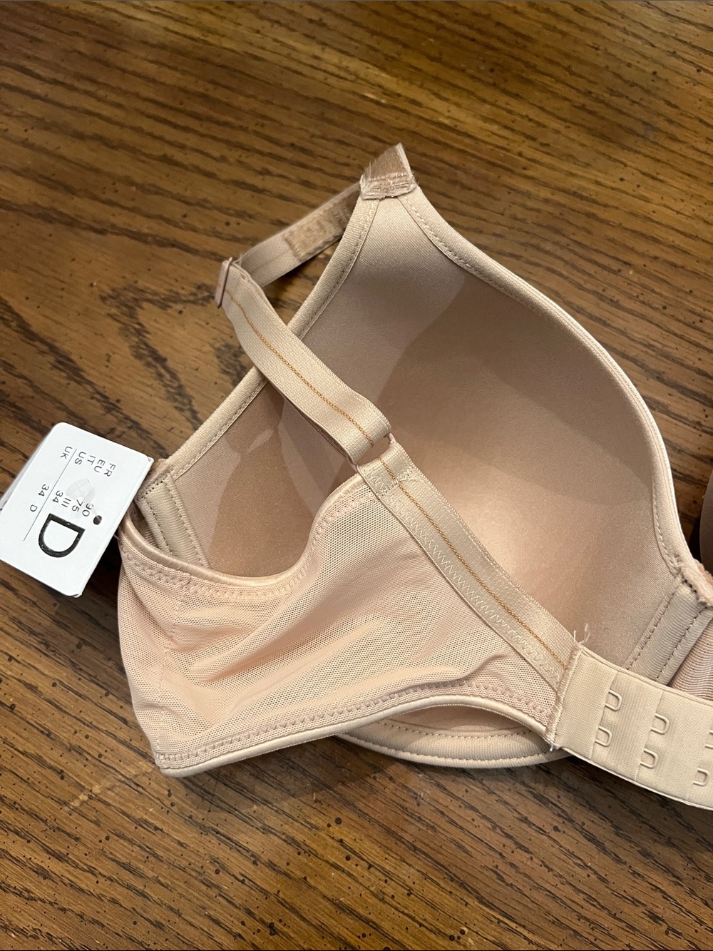 Chantelle Light Nude Smooth Underwire T Shirt Bra, size 34D, new with tags - Picture 9 of 15